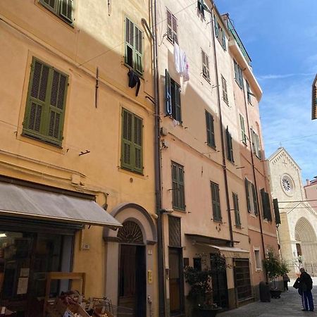 Appartamento Bilocale In Centro Sanremo Esterno foto
